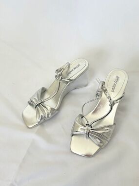JEFFREY CAMPBELL SILVER METALLIC SANDAL WEDGES